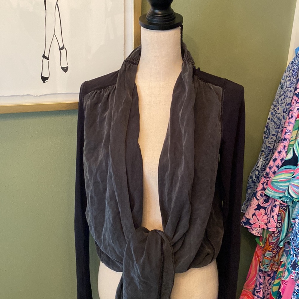 Chic Lululemon wrap top